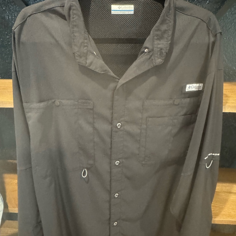 Columbia Black Casual Button Down Shirt